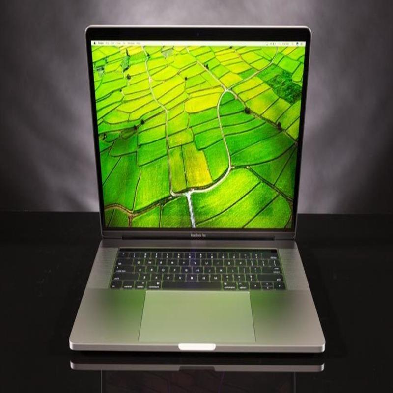 apple-macbook-pro-15-inch-2016-review_xnqz